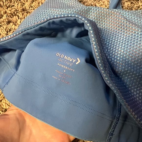 Old Navy Powersoft Racerback Sports Bra - Picture 4 of 4